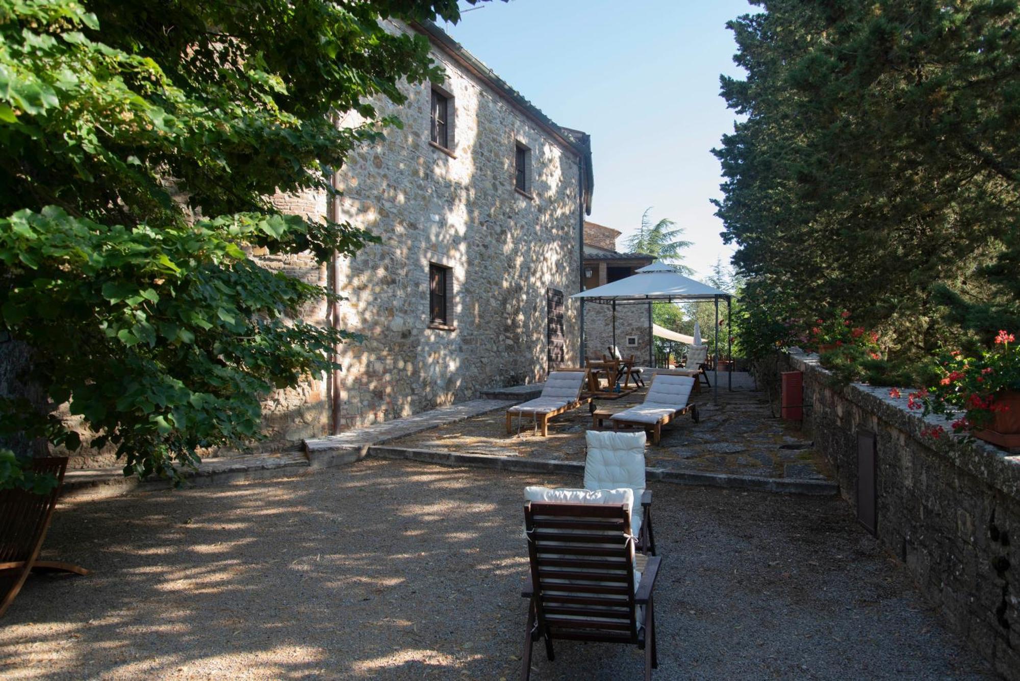 Вилла Borgo Di Camporsevoli Экстерьер фото