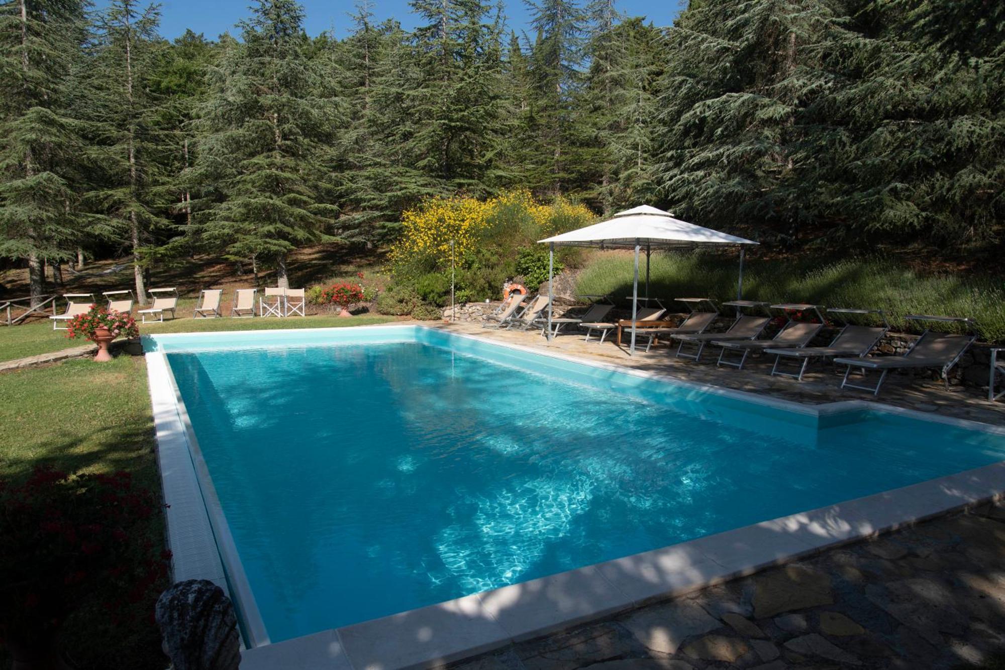 Вилла Borgo Di Camporsevoli Экстерьер фото