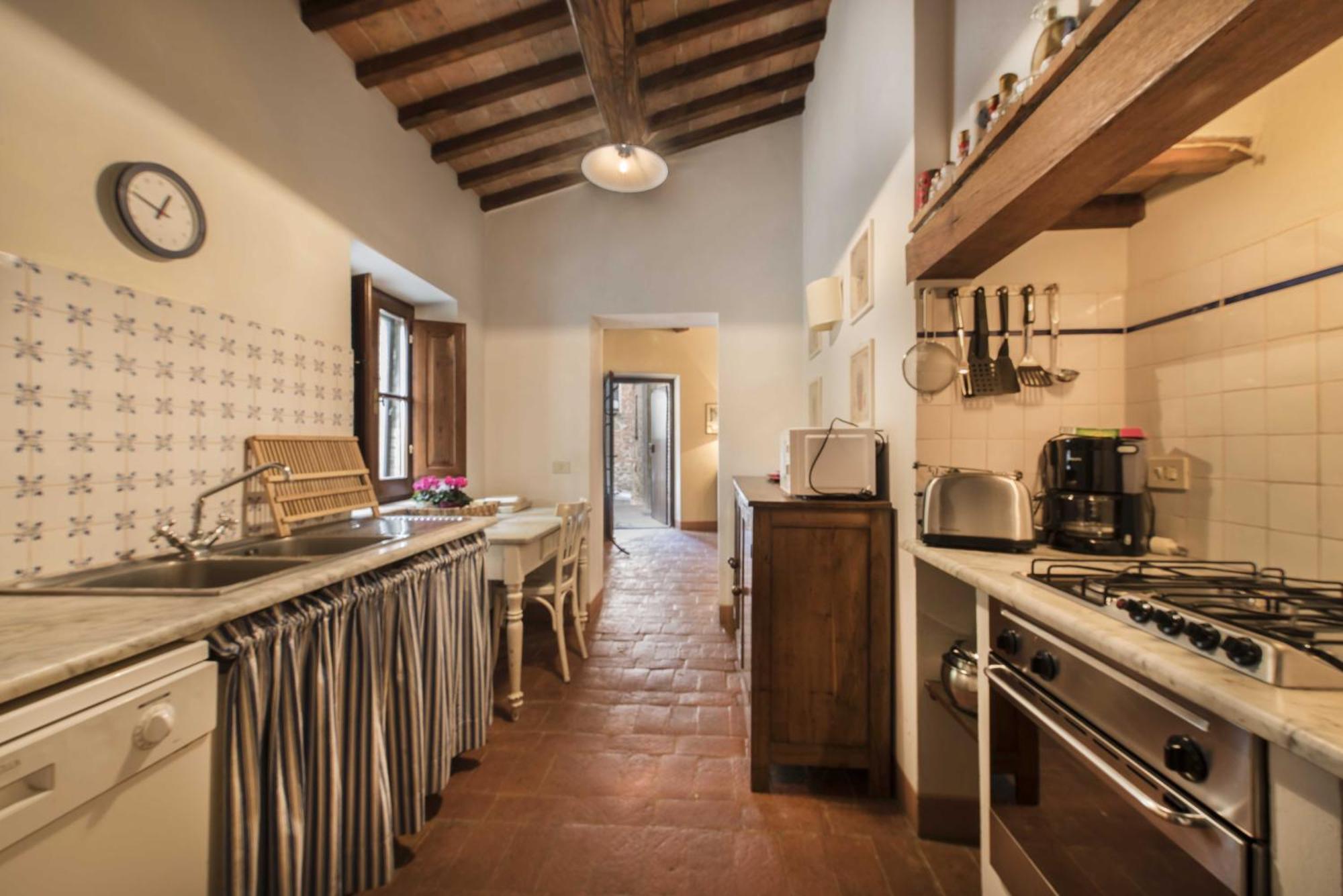 Вилла Borgo Di Camporsevoli Экстерьер фото