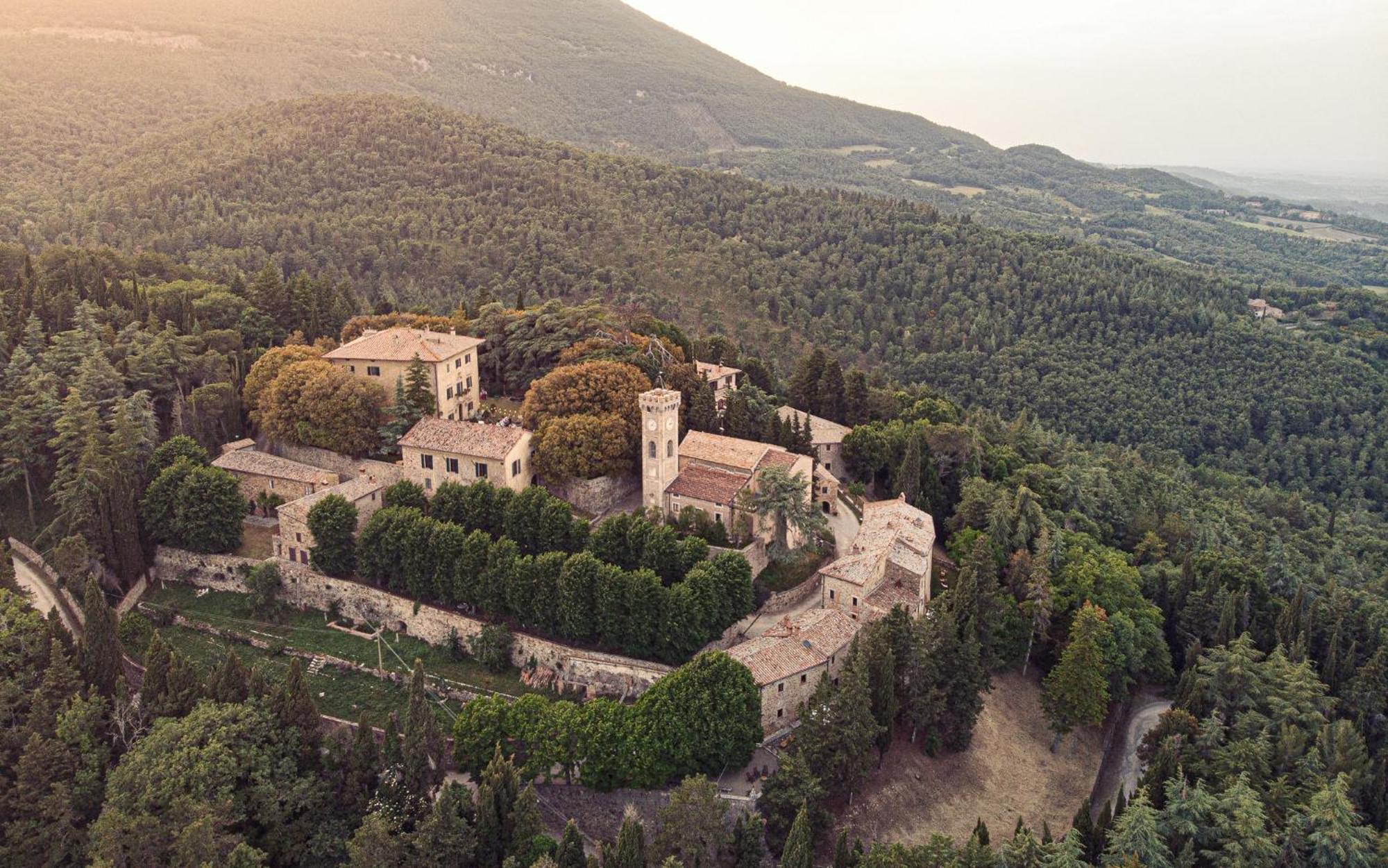 Вилла Borgo Di Camporsevoli Экстерьер фото