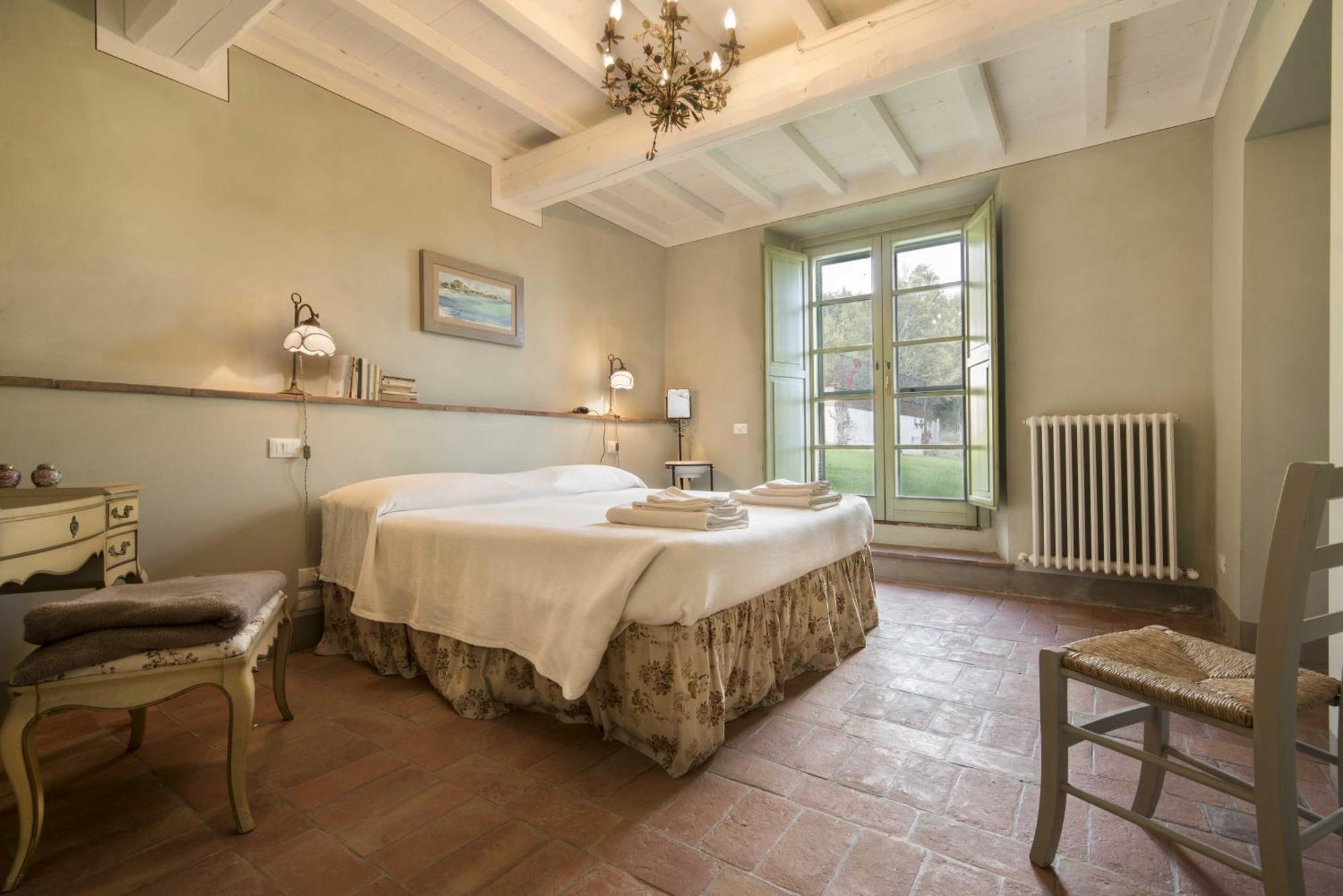 Вилла Borgo Di Camporsevoli Экстерьер фото