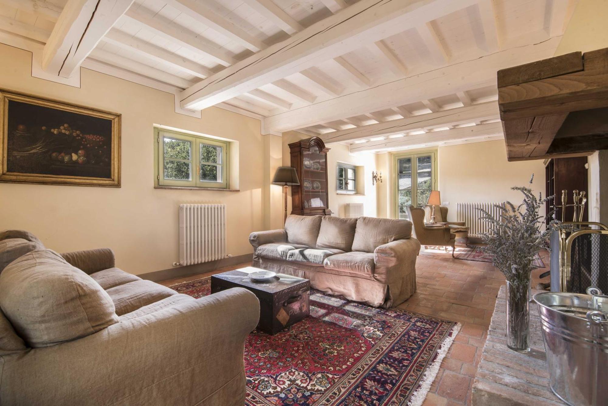 Вилла Borgo Di Camporsevoli Экстерьер фото