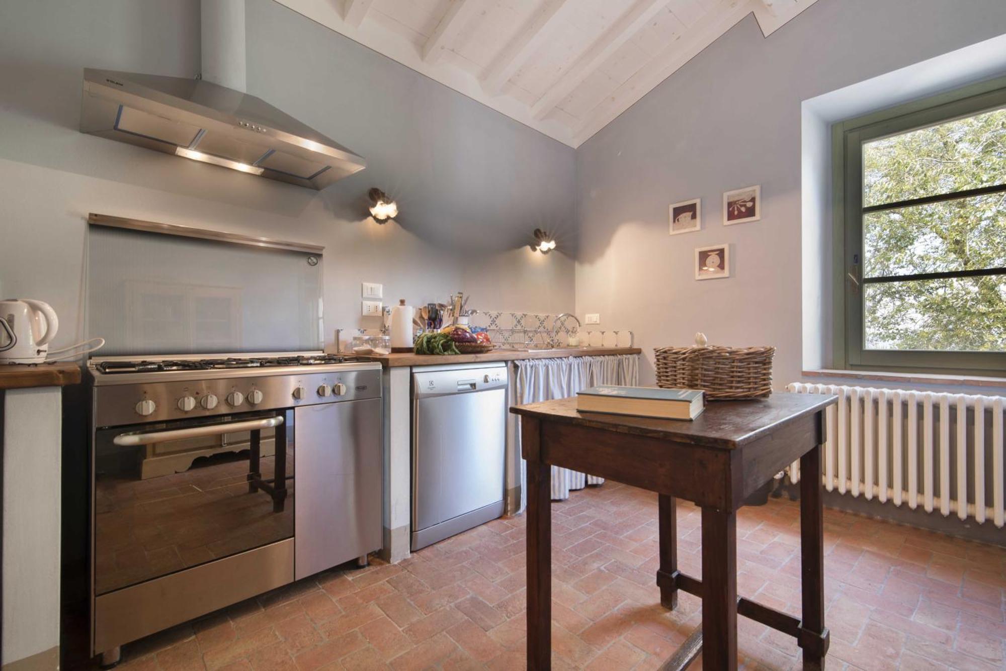 Вилла Borgo Di Camporsevoli Экстерьер фото